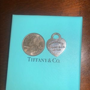 Tiffany Vintage retired Rttretired large pendant, and & tiffany necklace